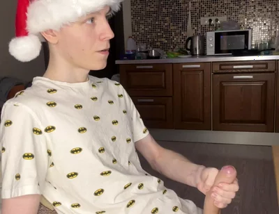 Naughty Solo Session Floods Twink Abs with Cum