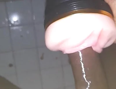 Jerking off S9 E10
