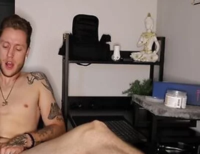 Guys Toes Curl From Suck Toy