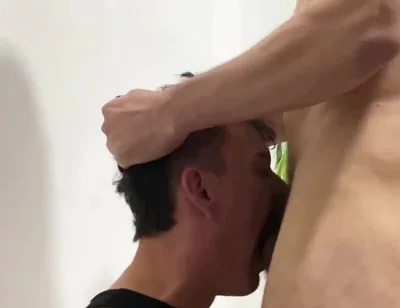 Versatil XXX gay deepthroat
