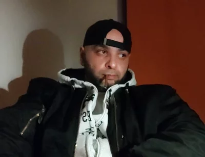 Dirtyjunkbro Is Bored He's Looking for Buddies