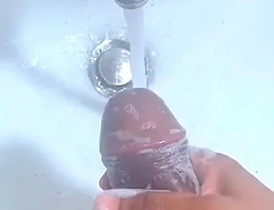 How to Properly Wash Your Dick
