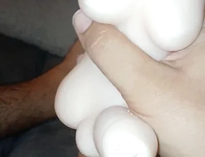 Masturbation Whith a Bixesual Toy.