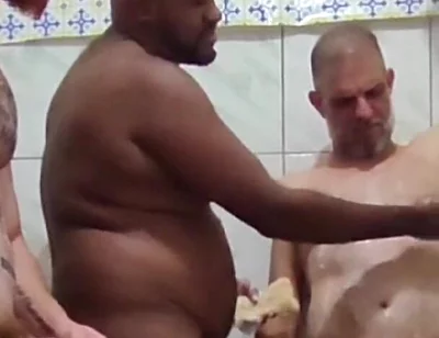 Bath Time with P Aii and Filhoo