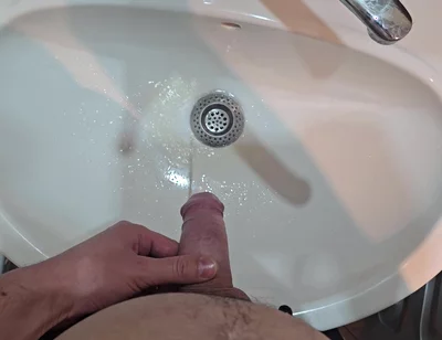 Morning Pee - Big Hard Dick