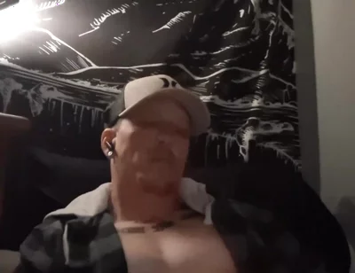Jerking off to Porn for a Massive Cumshot