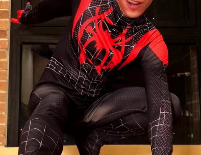 Suit Spiderman and Poses