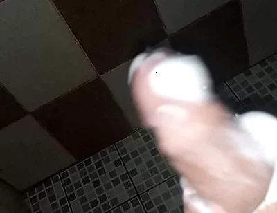 Guy Takes the Shower to Masturbate