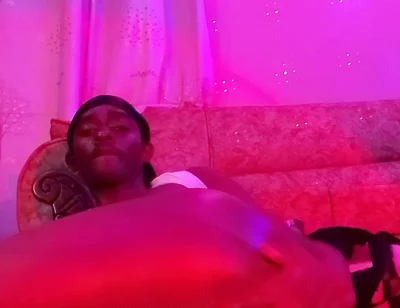 Sexy Big Booty Twink Oils His Ass for 3 Minutes