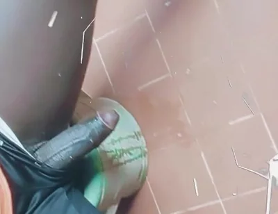 This Muscular Huge Cock Makes Me Horny