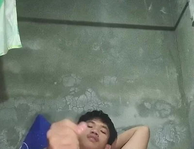 Pinoy Twink Hot Wankings: Get Ready for Huge Cumshots!
