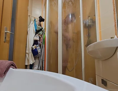 My Friend Let Me Take a Shower at Her Bathroom. She Has No Idea That I'm Filming Myself Doing It.