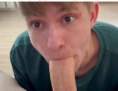 Twink Invited His Twink Friend With A Big Dick Over And Seduced Him Into Giving Him A Blowjob