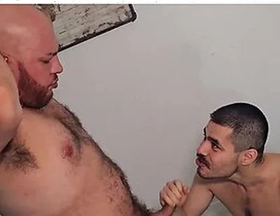 Tattooed Bear El Macho Activo Slides Dick Into Kryz Xxx Hairy Hole