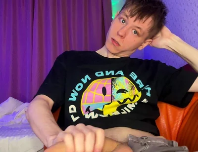 Just a Horny Twink Who Loves to Show off His Big Cock