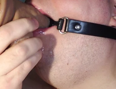 Sloppy Deepthroat 7 Inch Gyrating Dildo Whit Mouth Gag