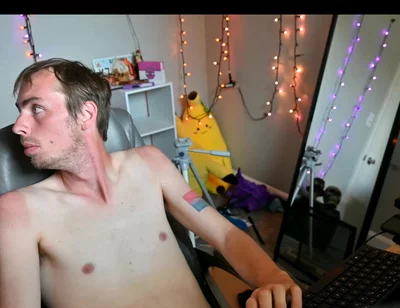 Jerking off While My Bladder Fills