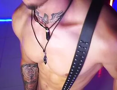 Show So Hard Adn Sexy In Th E Room
