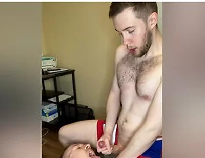 Blowing Cum Load All Over Twinks Face