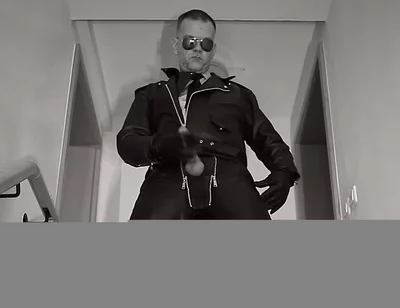Leatherman 3 Cum Shots & Piss