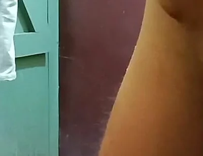 I Enjoyed Doing a Dance Handjob in the Bathroom