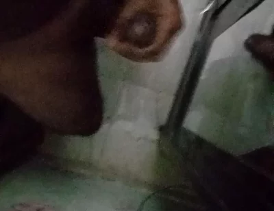 Desi Muscular Boy Oiled His Dick and Masturbates Infront of the Mirror When Nobody in the House