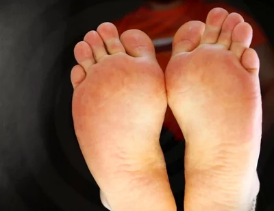 Keep Gooning to My Feet