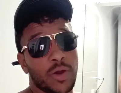 Black Dick at the Badroom