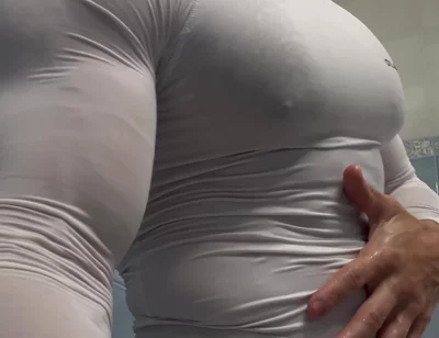 Compressions Get Too Tight and Wet Squeezed Around of Huge Muscles