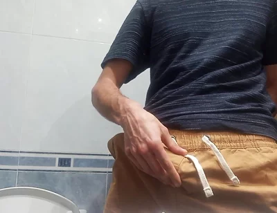 The Guy with the Huge Cock so Fat in His Pants, He Unloads It with 5 Jets of Semen in the Air