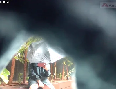 Amateur Guy Caught Peeing in a Public Park