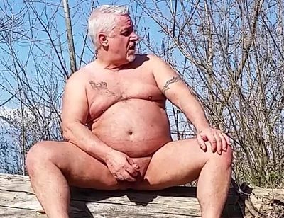 Piss Outdoor