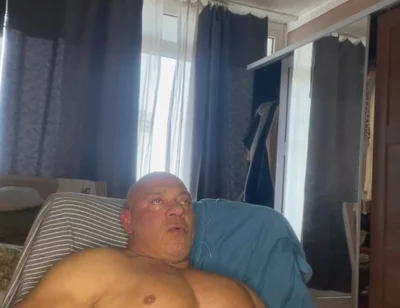 Mr Guru Wank Solo at Home. Bodybuilder Handjob