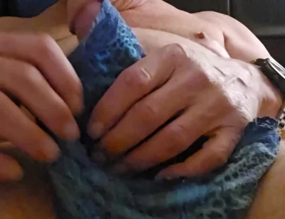 Stroking and Cumming to VR Porn