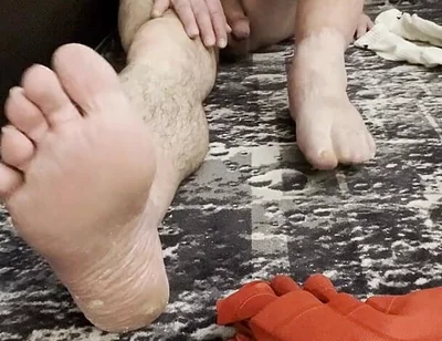 Coach Karl's Bare Feet Bare Balls [8893]