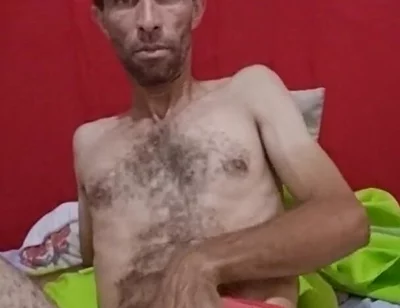 They All Come and Enjoy Watching Me Masturbate with Great Lust