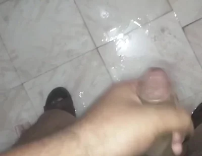Young Desi Boy Masturbates in Washroom