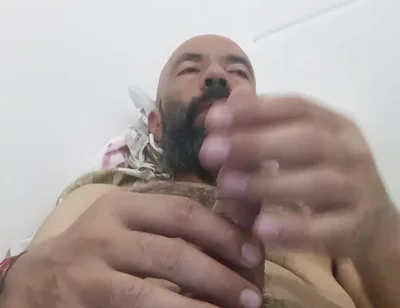 Solitary Caricia Ends in Pussy Cum Flood