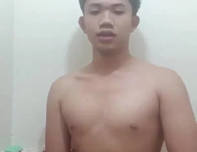 Hot Pinoy Twink Masturbation Under the Shower
