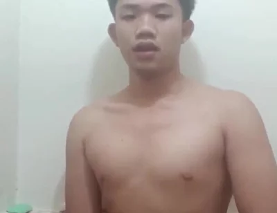 Hot Pinoy Twink Masturbation Under the Shower