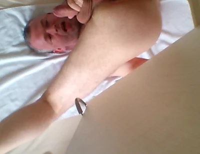 Nylonjunge Squirts Himself in the Face