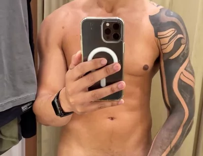 Jerking off in Fitting Room