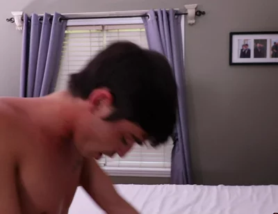 Colby Chambers Fucks Grayson Lange Bareback
