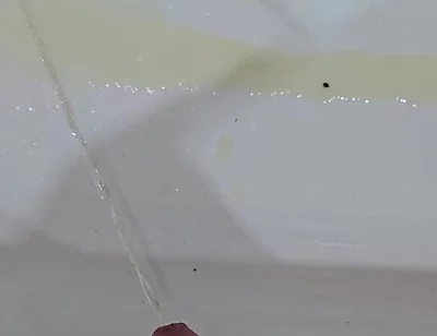 Peeing to the Bathtub