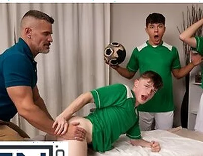 Jake Preston Gets An Unorthodox Massage From Landon Conrad That Ends With Hot Table Sex