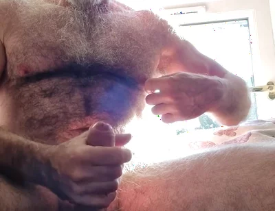 Hairy Muscle Stepdad Jerks off
