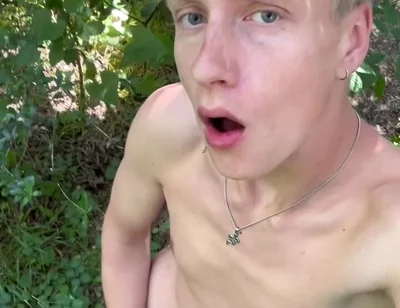 Young Bro Axton Drake Gets Naked in the Park