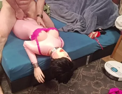 Cumming on Cindy
