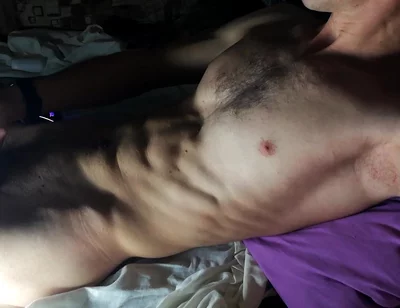 Sporty Guy Jerks off a Big Cock Before Going to Bed