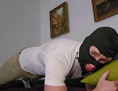 Muscle Bulge Madness! Phantomgentx Flexes in Tight Gear and Teases to Burst